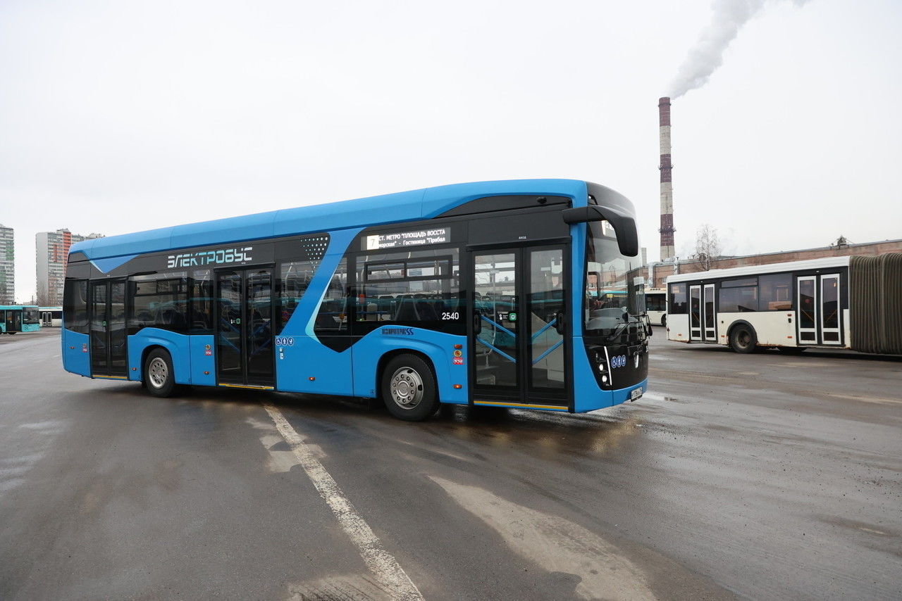 В Санкт-Петербурге приступили ко второму этапу испытаний экологических автобусов