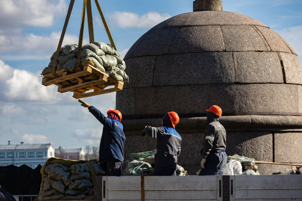 Сроки окончания реставрации невского фасада Петропавловской крепости могут перенести
