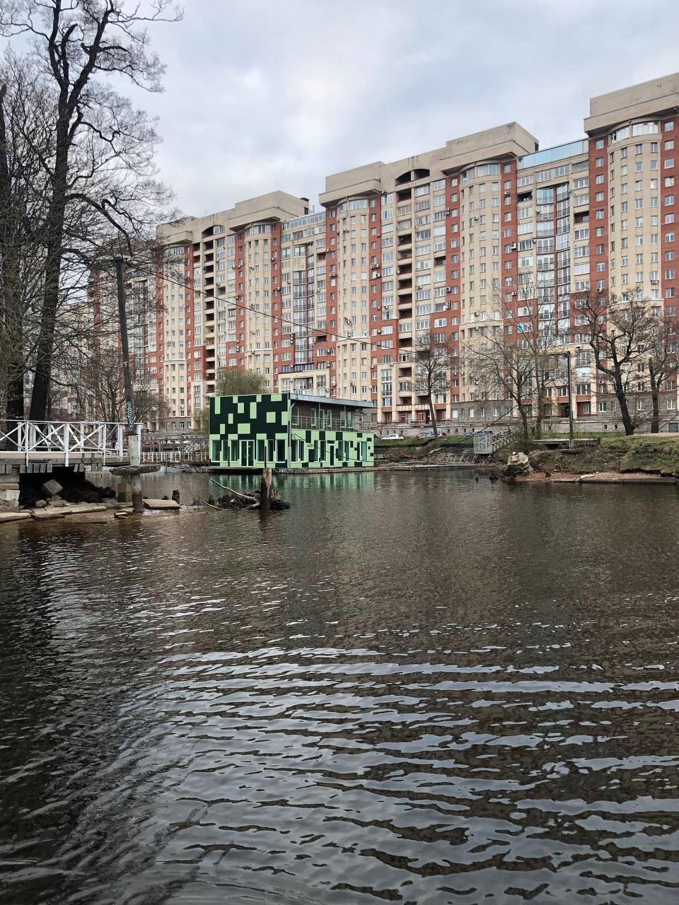Прокуратура проводит проверку строительства квартала плавучих домов в Петербурге