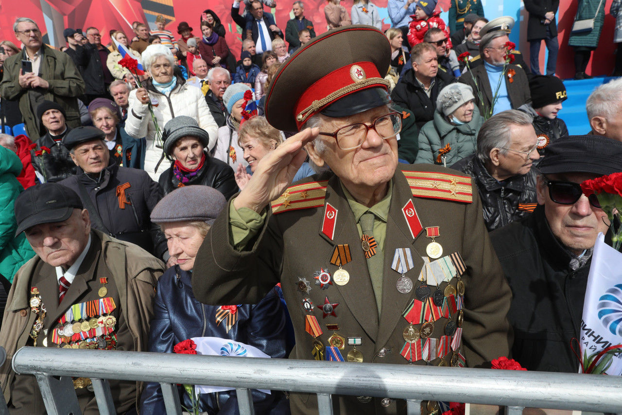 Ко Дню Победы петербургским ветеранам и детям ВОВ выплатят 1,5 миллиарда рублей