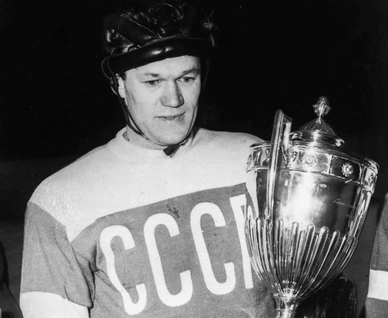 Как хоккей стал нашей игрой: 70 лет назад сборная СССР дебютировала на чемпионате мира 
