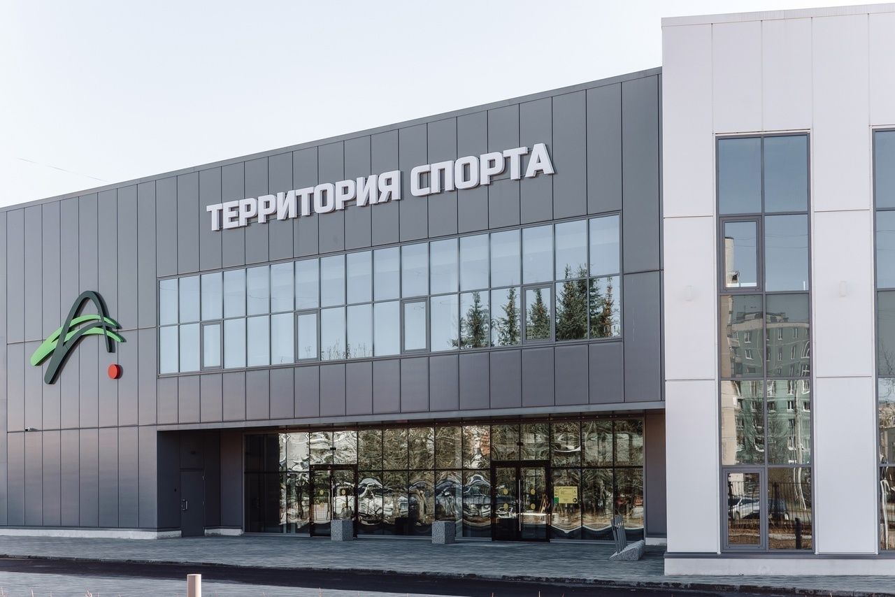 В Петербурге открыли суперсовременнный спорткомплекс для тенниса и бадминтона