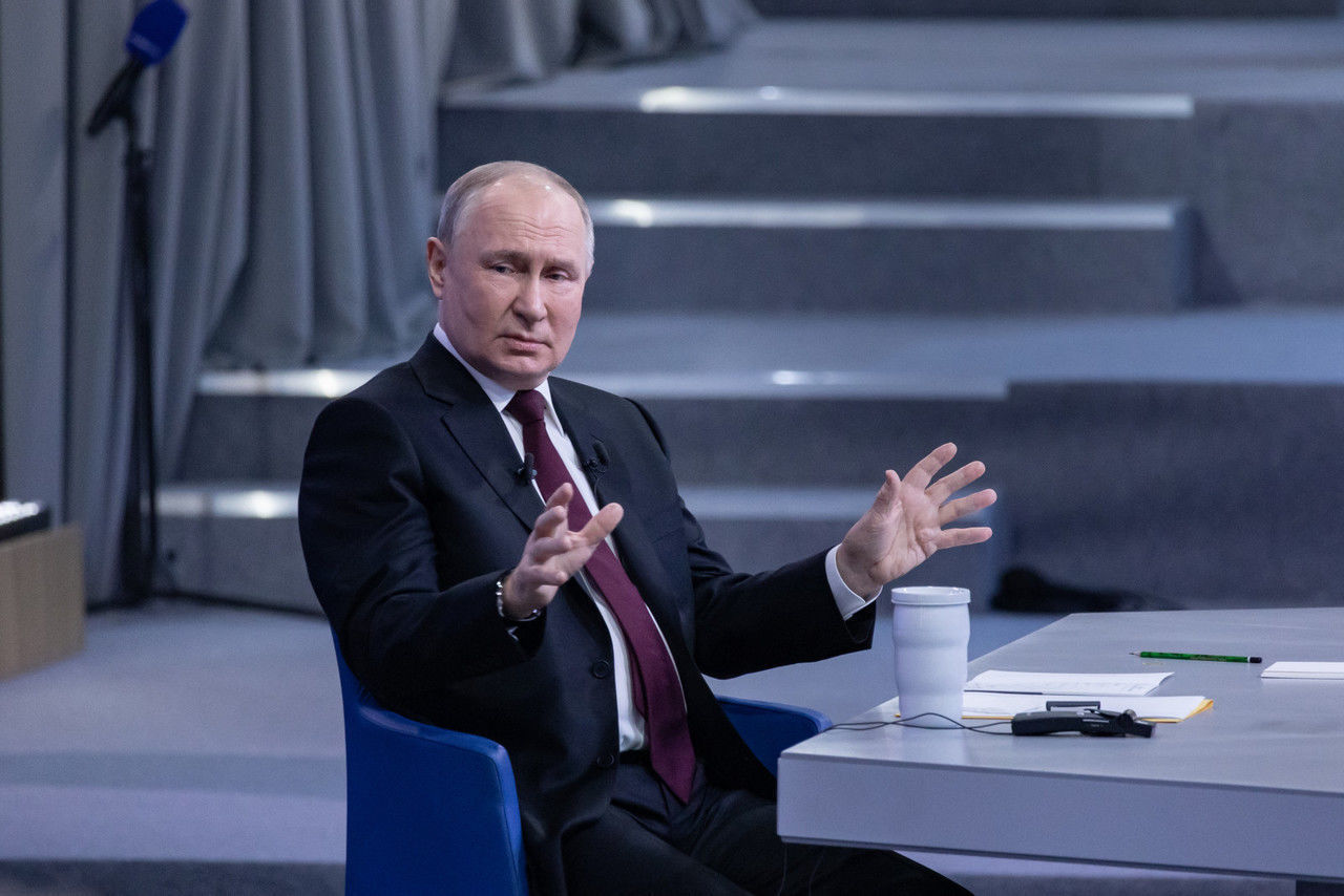 Песков: Владимир Путин знает, что делает