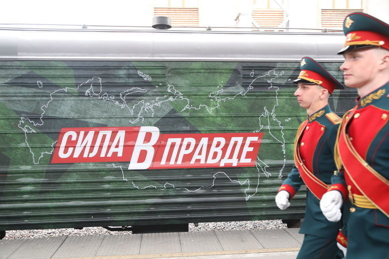 Губернатор поздравил петербуржцев с наступающим Днем Великой Победы