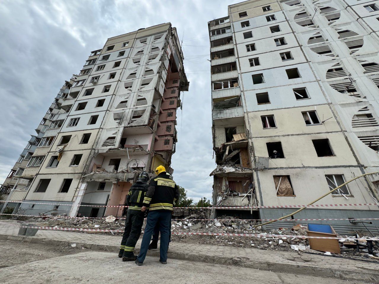 Для белгородцев, пострадавших от обрушения подъезда дома после обстрела  ВСУ, открыли сбор средств