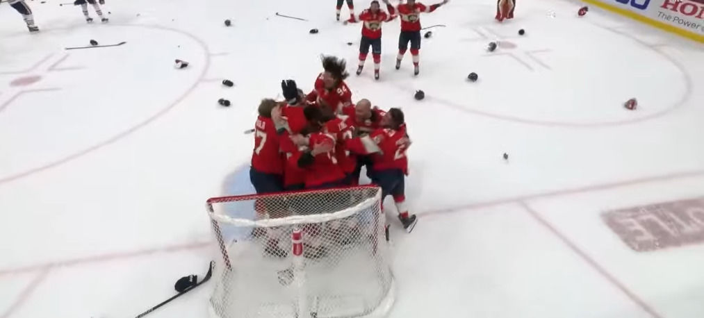 Российские хоккеисты впервые выиграли Кубок Стэнли в составе «Флориды»