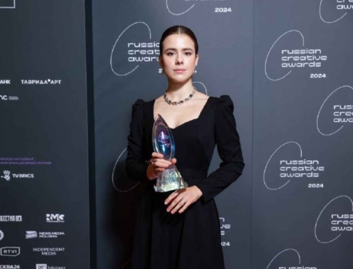 Петербургская актриса Дарья Кукарских взяла приз в рамках премии  Russian Creative Awards 2024