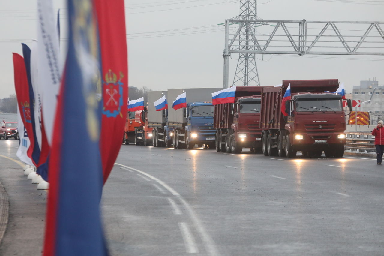 В Петербурге дали старт движению по Витебской развязке 